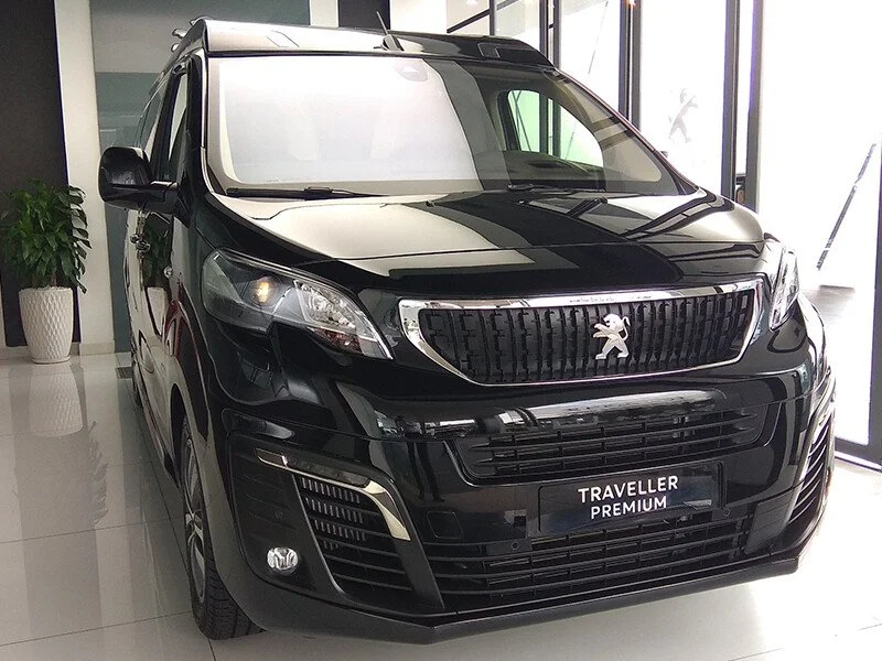 Peugeot Traveller Premium