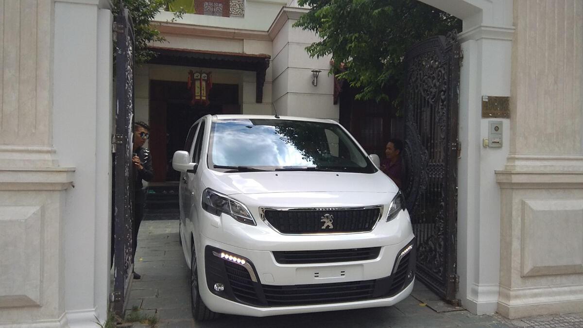 Peugeot Traveller 2021 - Hình 3 Peugeot Traveller 2021 - Hình 3